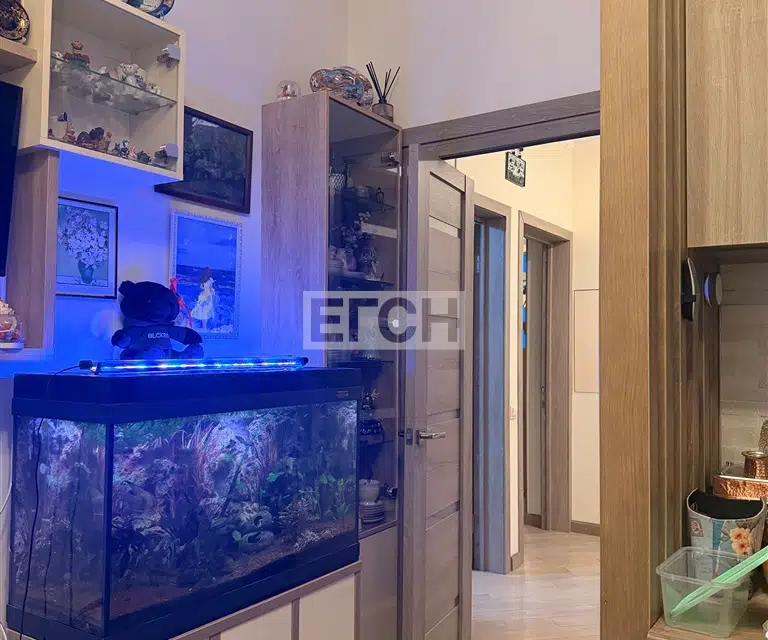 Продаётся 2-комнатная квартира, 55.6 м²