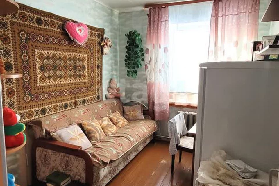Продаётся 4-комнатная квартира, 69.1 м²