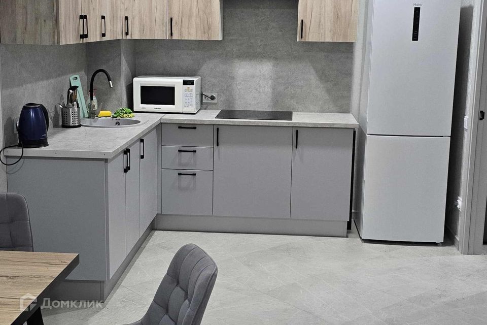 Сдаётся 2-комнатная квартира, 56 м²