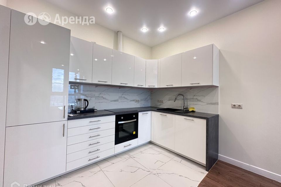 Сдаётся 2-комнатная квартира, 61 м²