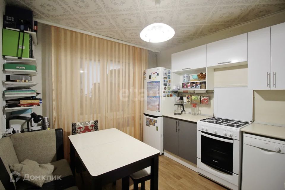 Продаётся 1-комнатная квартира, 38.2 м²