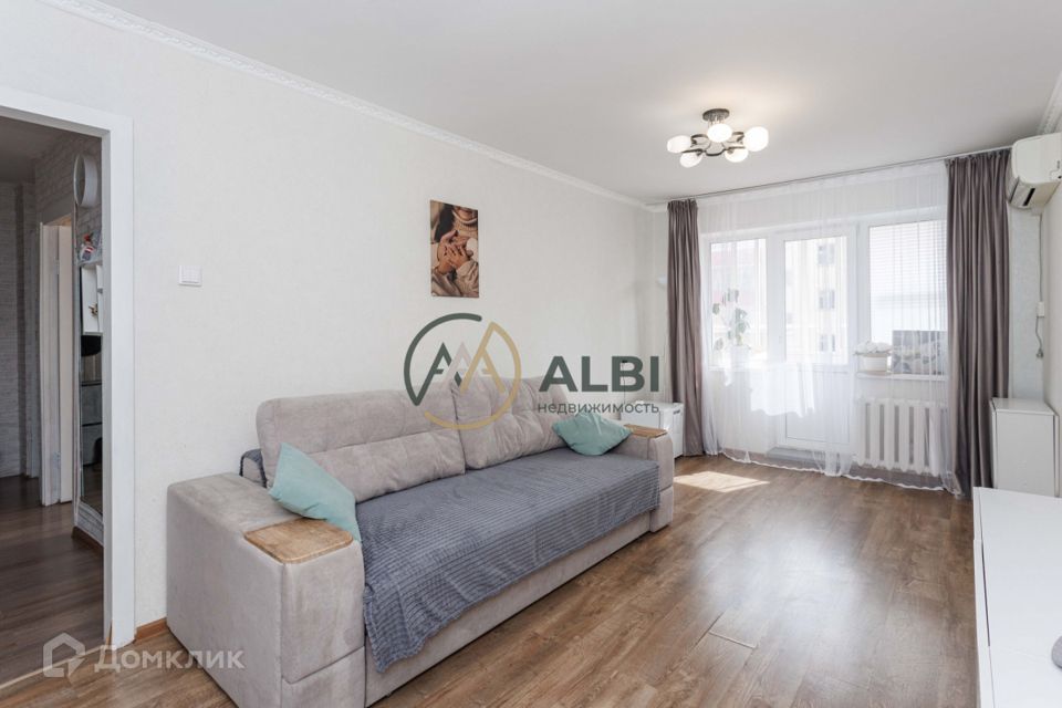 Продаётся 3-комнатная квартира, 56.7 м²