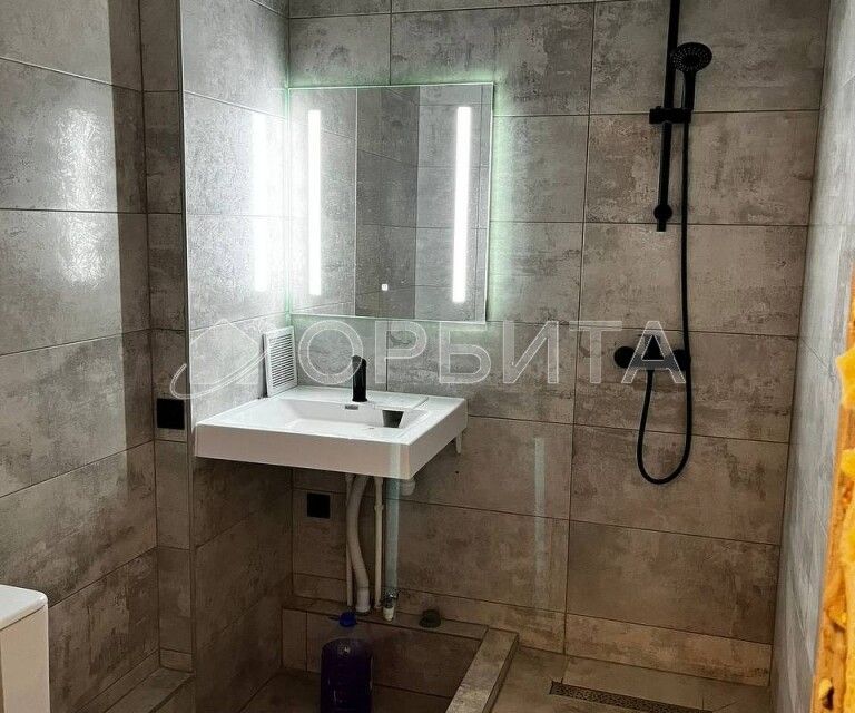 Продаётся 1-комнатная квартира, 41.3 м²
