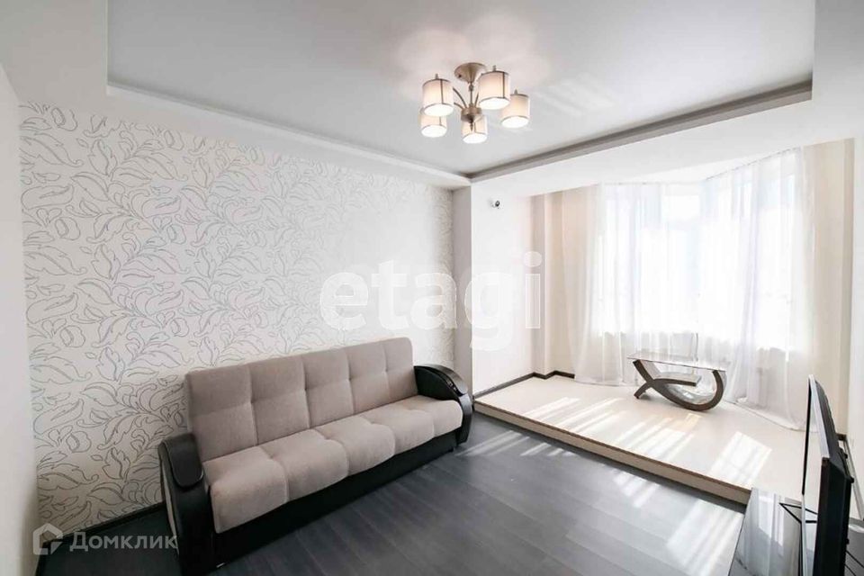 Сдаётся 2-комнатная квартира, 61 м²