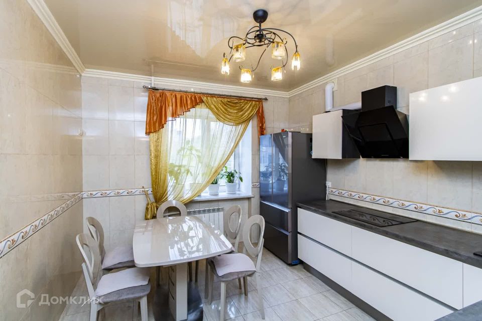 Продаётся 3-комнатная квартира, 90.6 м²