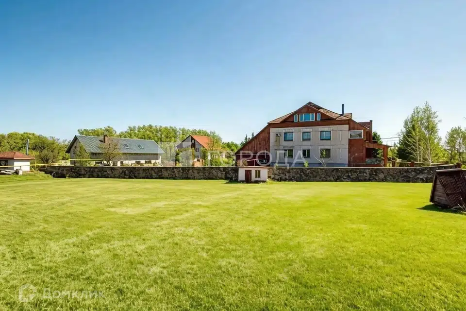 Продаётся 2-этажный дом, 495 м²