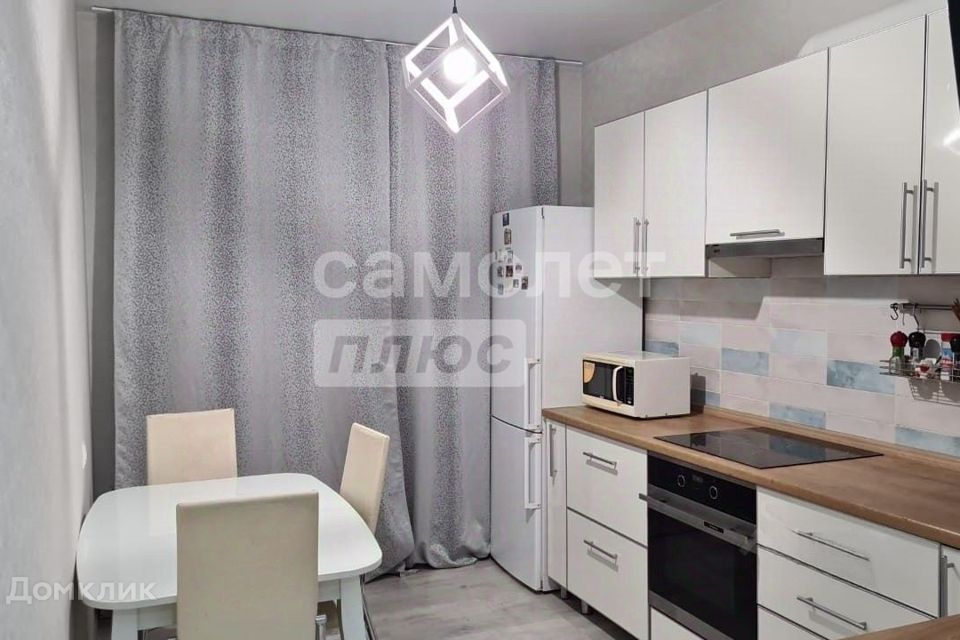 Продаётся 3-комнатная квартира, 63.2 м²