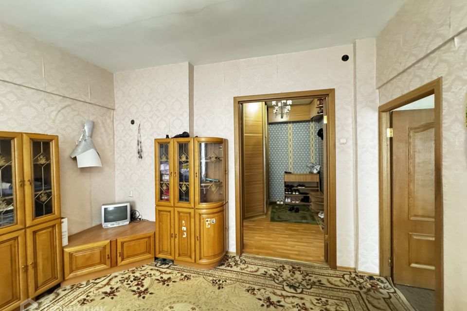Продаётся 4-комнатная квартира, 72.1 м²