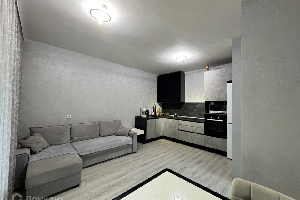 Продаётся 2-комнатная квартира, 70.2 м²