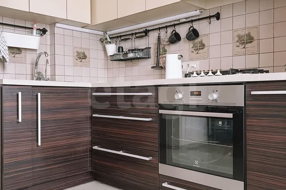 Продаётся 3-комнатная квартира, 66.4 м²