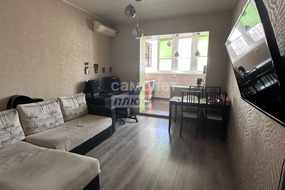 Продаётся 1-комнатная квартира, 47 м²