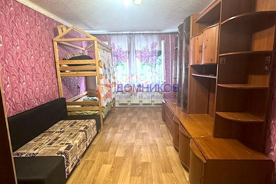 Продаётся 3-комнатная квартира, 61.8 м²