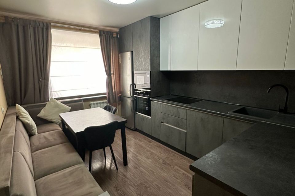 Продаётся 2-комнатная квартира, 63.3 м²