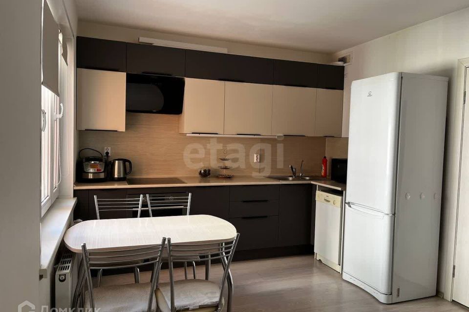 Продаётся 1-комнатная квартира, 37.7 м²