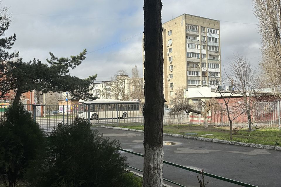 Продаётся 1-комнатная квартира, 32 м²