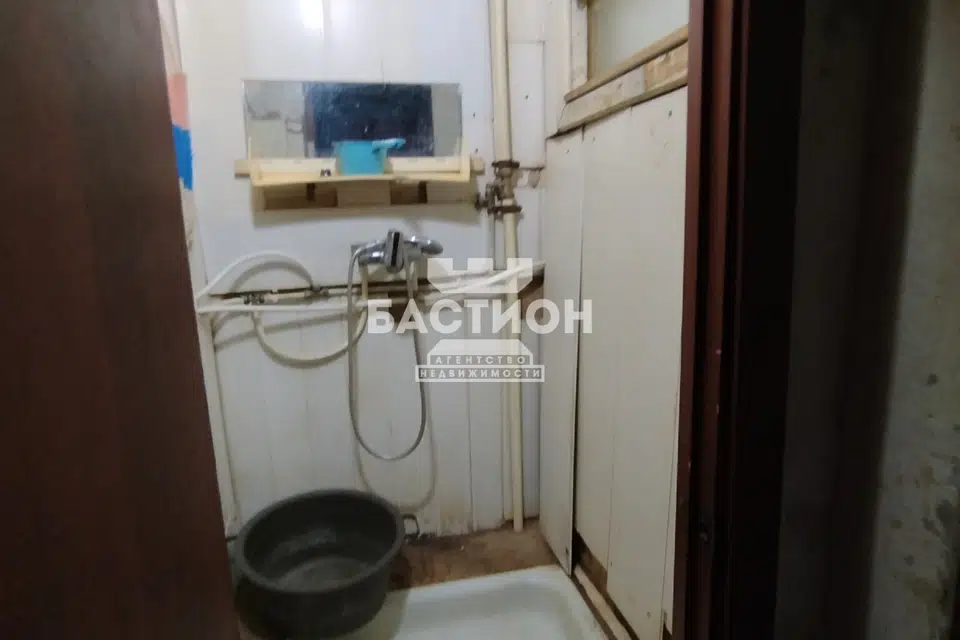 Продаётся комната в 1-комн. квартире, 13.5 м²