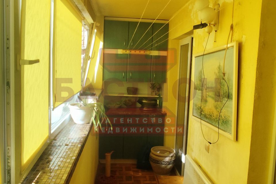 Продаётся 4-комнатная квартира, 99.4 м²