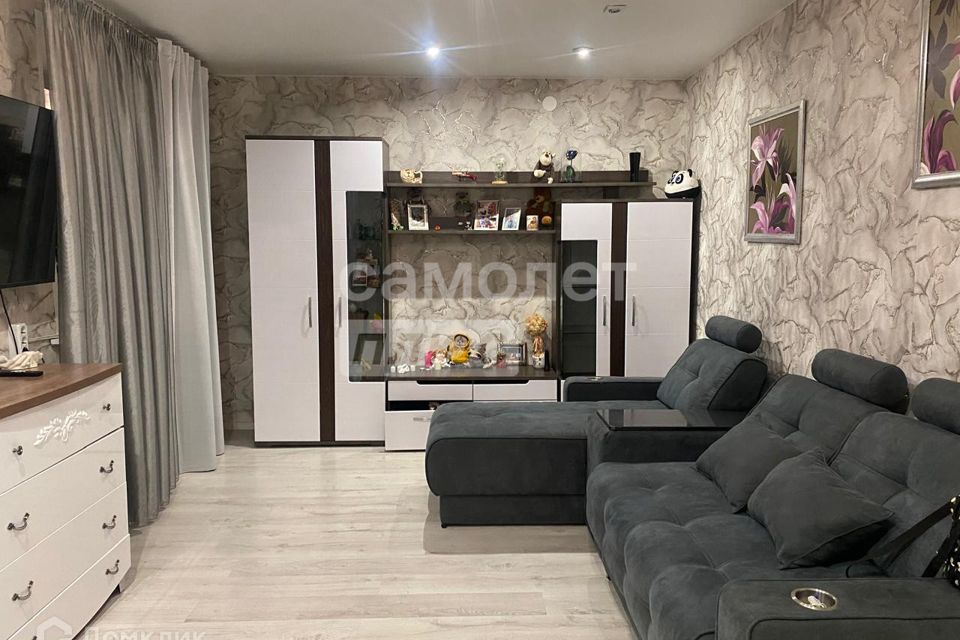 Продаётся 2-комнатная квартира, 60.5 м²