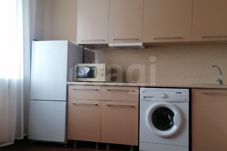 Сдаётся 1-комнатная квартира, 45 м²