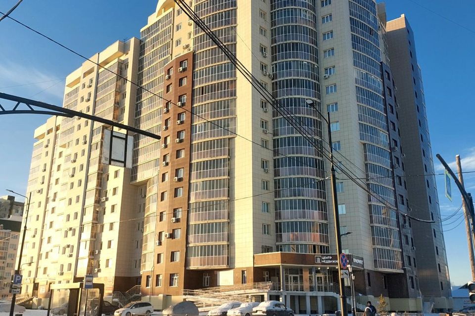Продаётся 3-комнатная квартира, 93 м²