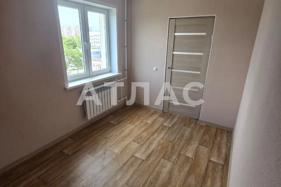 Продаётся 4-комнатная квартира, 62.7 м²