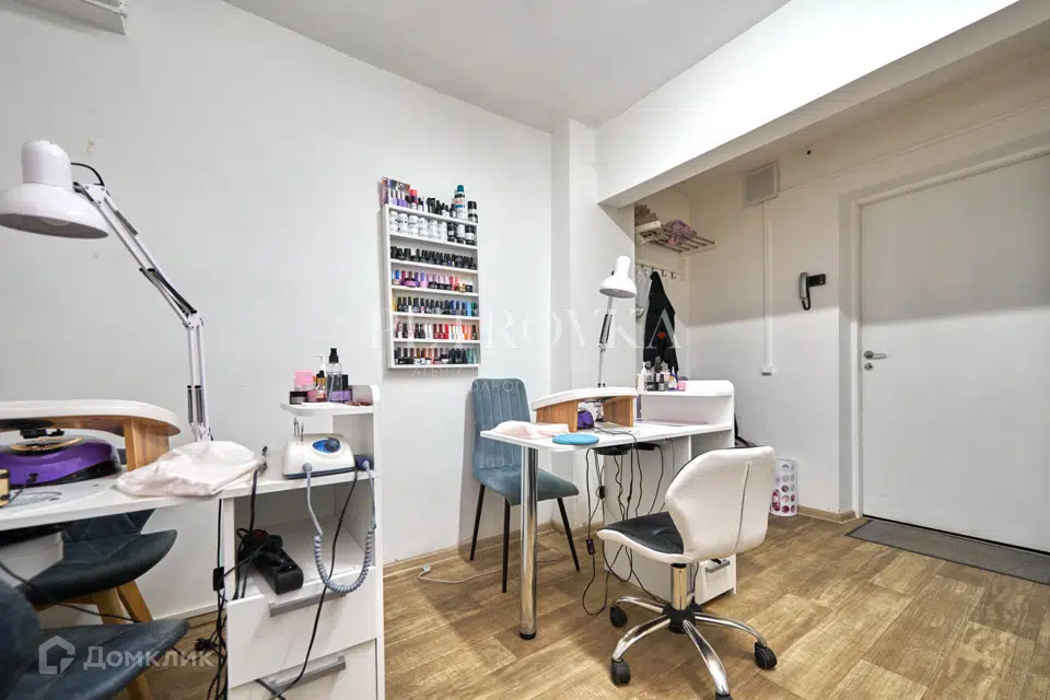 Продаётся помещение своб. назначения, 219 м²