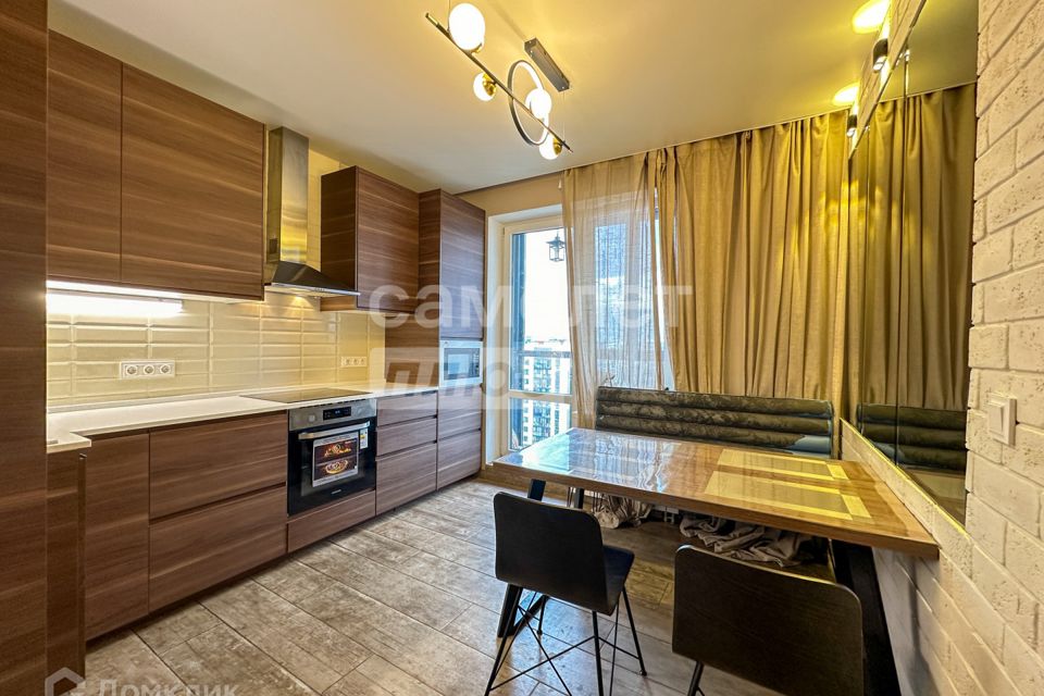 Продаётся 4-комнатная квартира, 94.5 м²