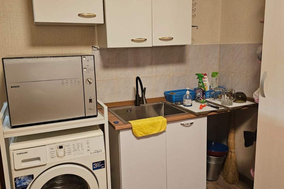 Сдаётся 2-комнатная квартира, 71.2 м²