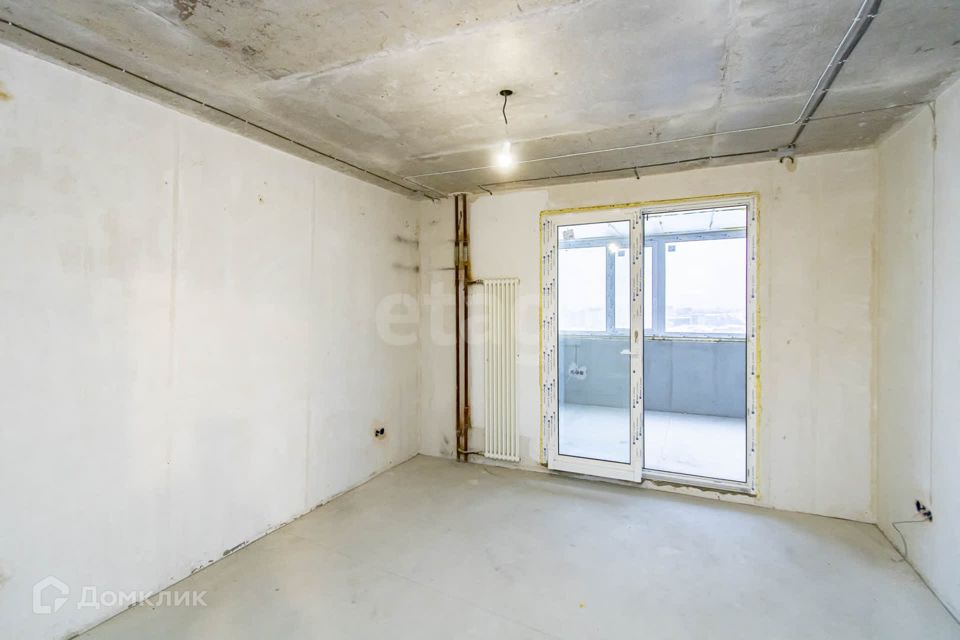 Продаётся 1-комнатная квартира, 67.5 м²