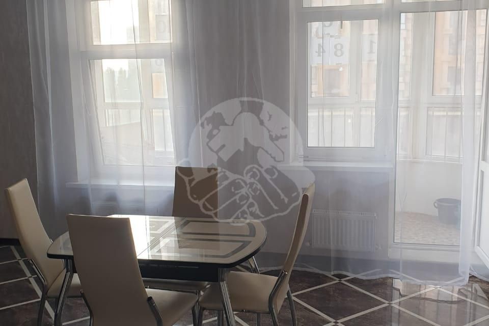 Сдаётся 1-комнатная квартира, 54 м²
