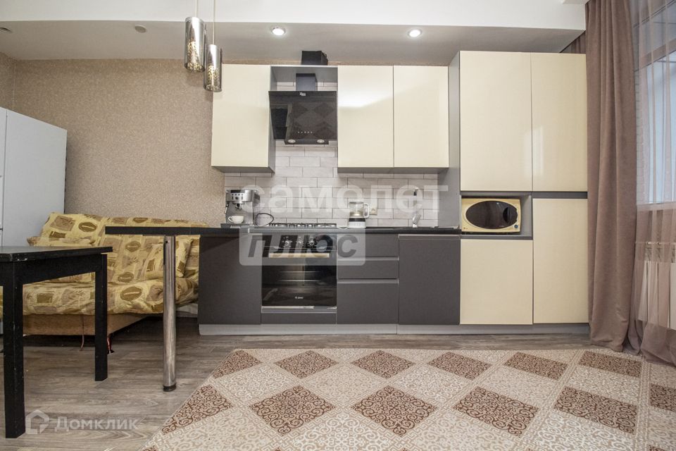Продаётся 3-комнатная квартира, 44.2 м²