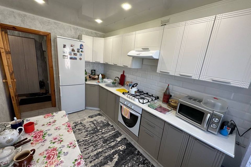 Продаётся 4-комнатная квартира, 80 м²