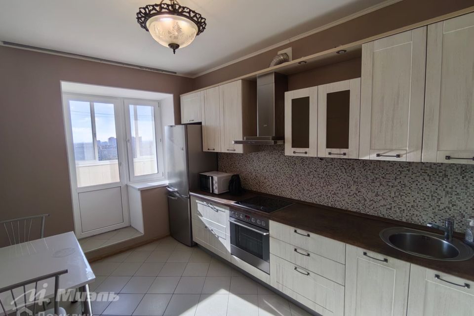 Сдаётся 1-комнатная квартира, 42.2 м²