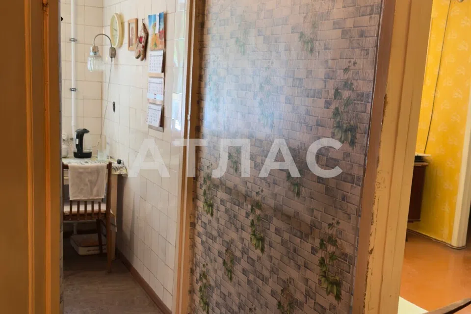 Продаётся 3-комнатная квартира, 52.1 м²