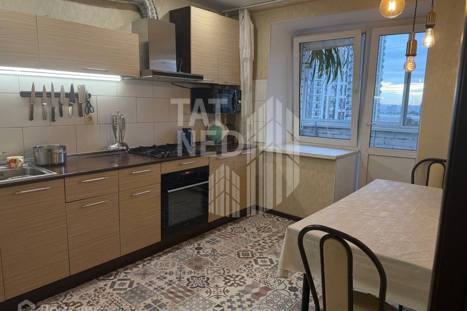 Продаётся 1-комнатная квартира, 42 м²