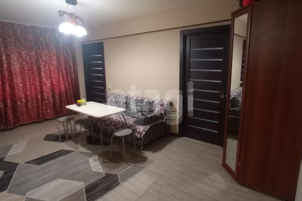 Продаётся 3-комнатная квартира, 49.2 м²