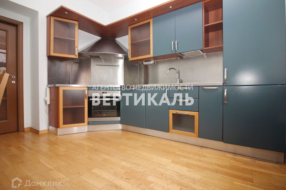 Сдаётся 3-комнатная квартира, 115 м²