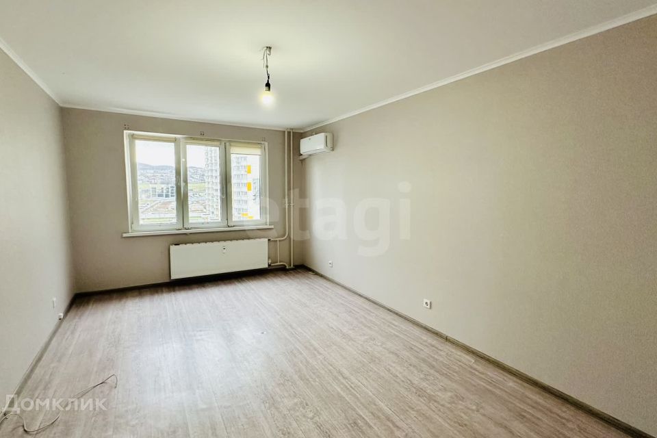 Продаётся 1-комнатная квартира, 37.8 м²