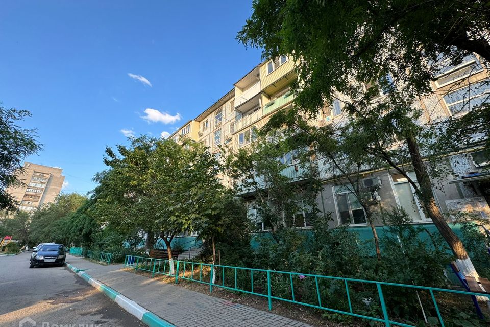 Продаётся 4-комнатная квартира, 58.6 м²