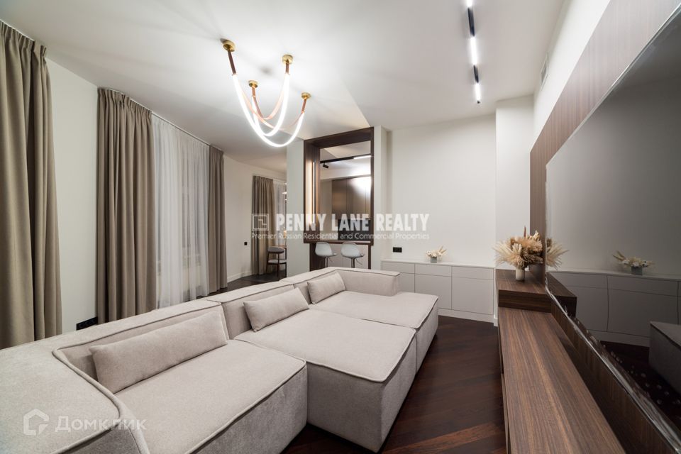 Сдаётся 2-комнатная квартира, 95 м²