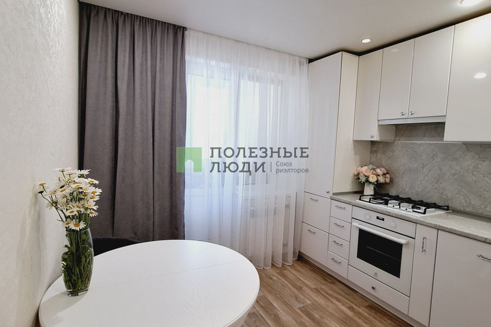 Продаётся 2-комнатная квартира, 56.5 м²