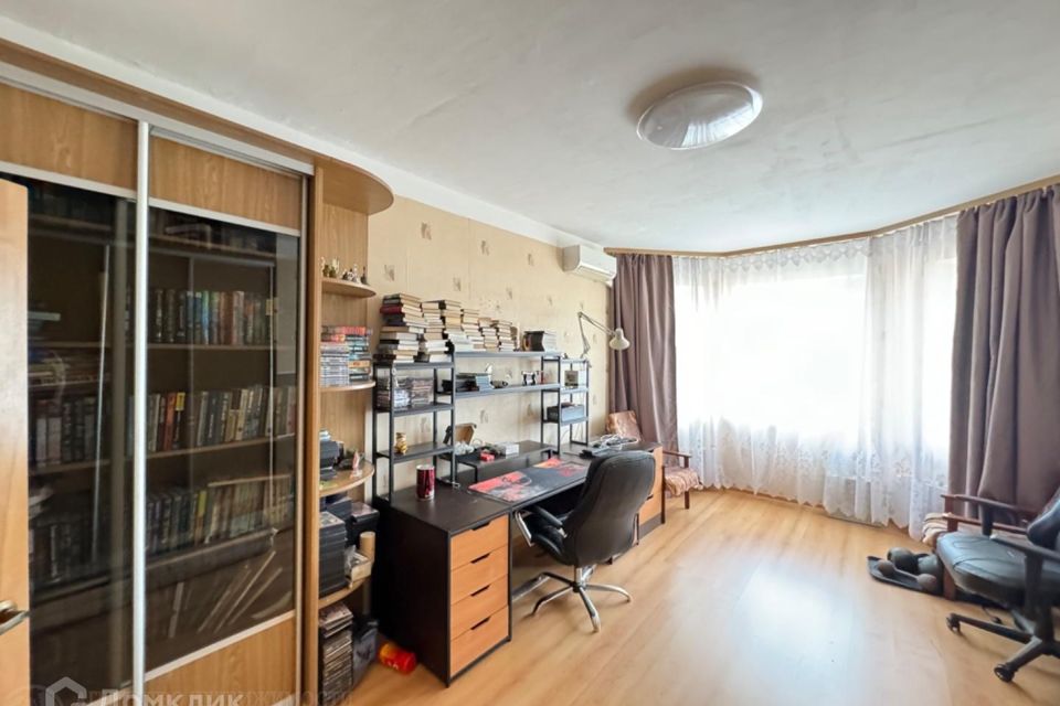 Продаётся 2-комнатная квартира, 65.9 м²