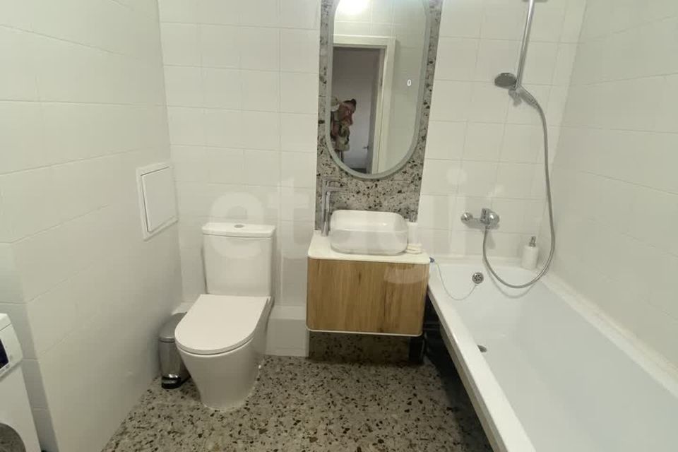 Продаётся 1-комнатная квартира, 37.9 м²