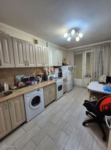 Продаётся 1-комнатная квартира, 37.4 м²