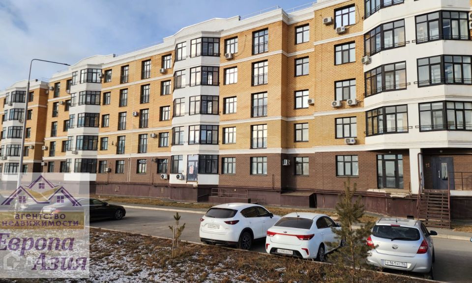 Продаётся 2-комнатная квартира, 56 м²