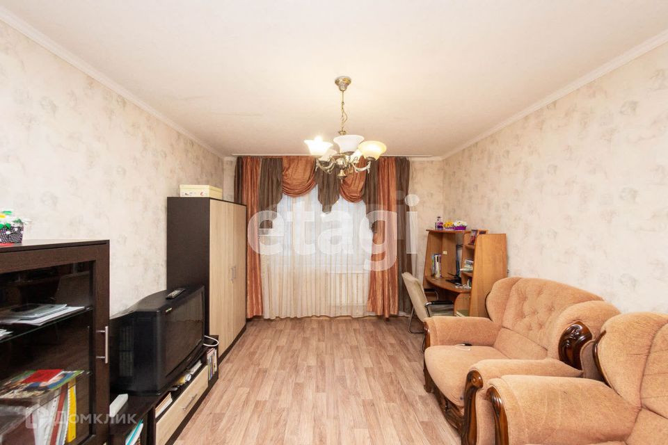 Продаётся 3-комнатная квартира, 90 м²