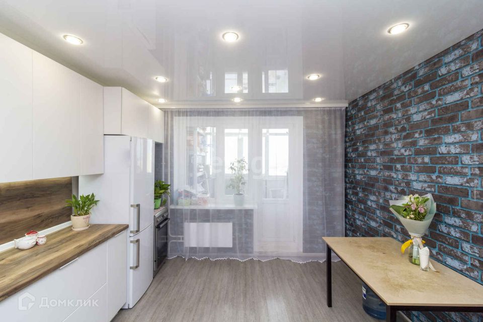 Продаётся 3-комнатная квартира, 90 м²