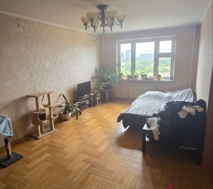 Продаётся 4-комнатная квартира, 106.7 м²