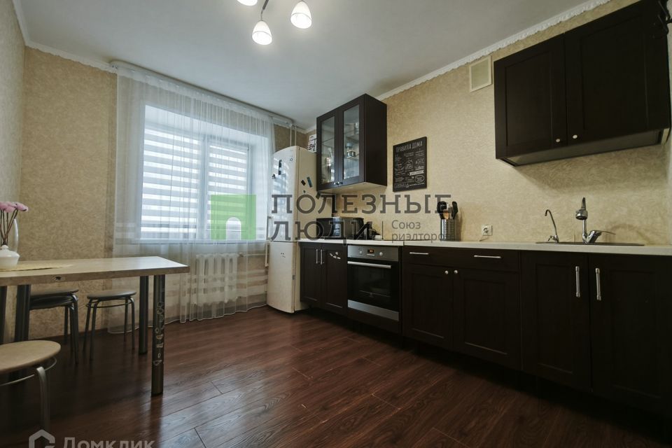 Продаётся 1-комнатная квартира, 42.1 м²