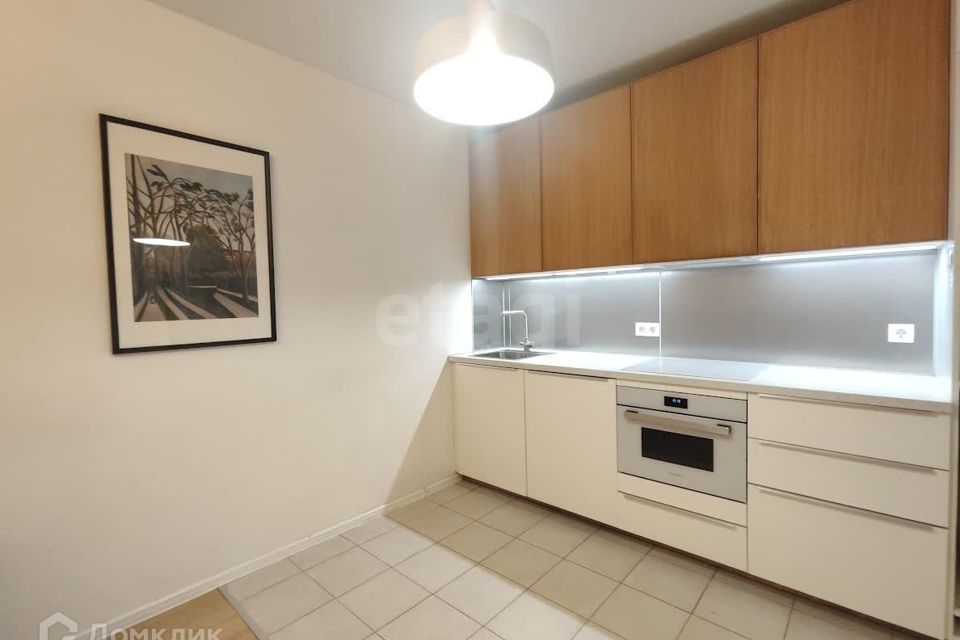 Продаётся 2-комнатная квартира, 57 м²
